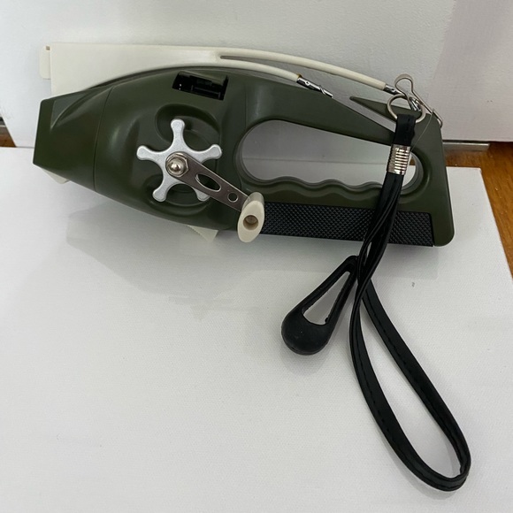 FISHING NIB Ronco Spin Casting Pocket Fisherman Glove Compartment As Seen On TV - Picture 4 of 14